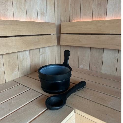 Luma Emmer en Lepel - Zwarte Houten bucket