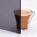 Koffie achter rookglas.webp